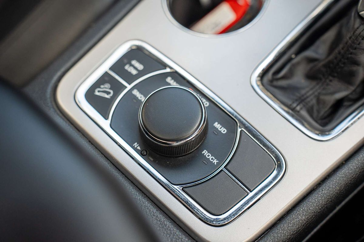 2020 Jeep Grand Cherokee Night Eagle WK