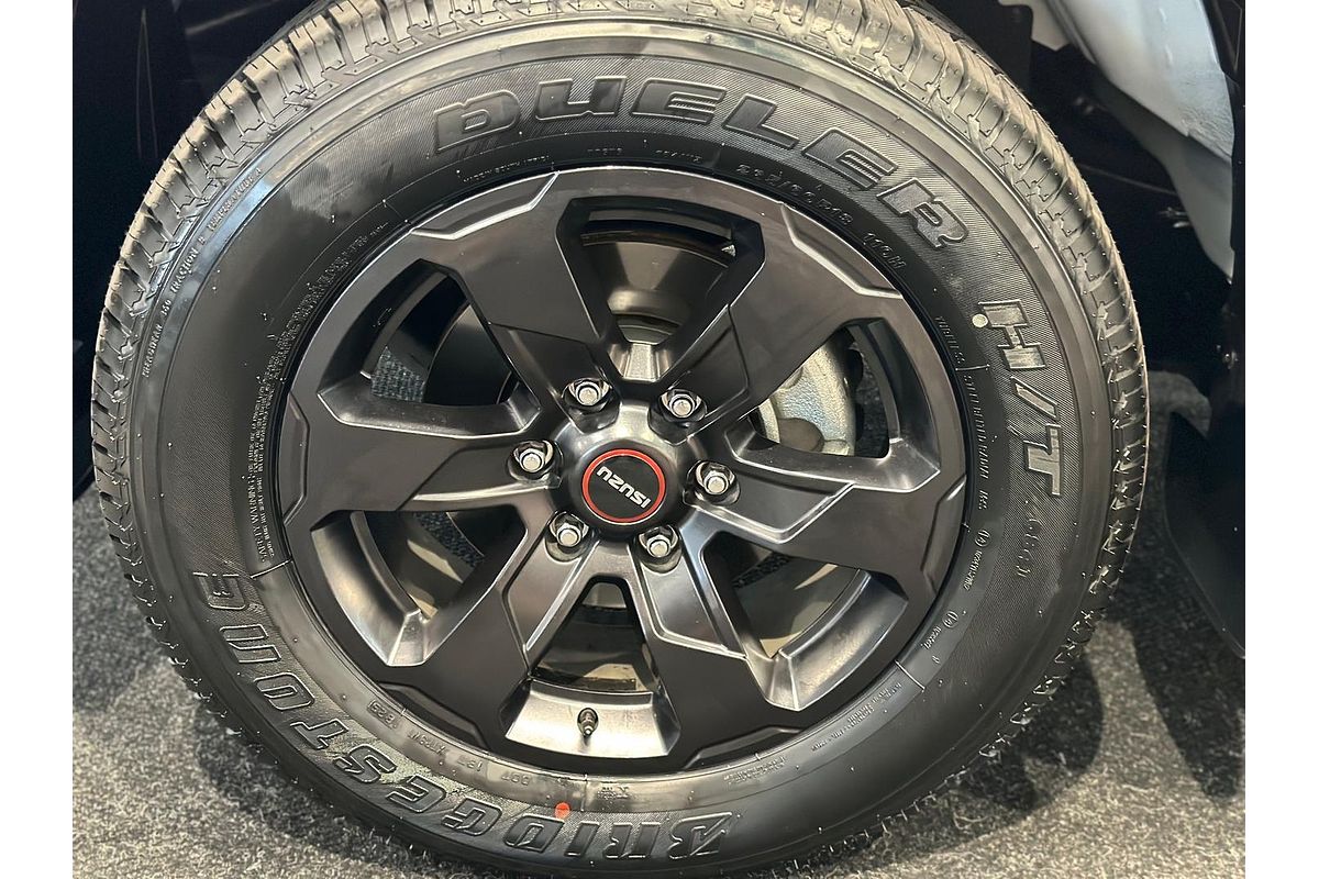 2024 Isuzu D-MAX X-TERRAIN 4X4