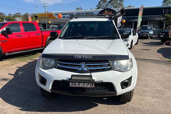 2013 Mitsubishi Triton GLX MN 4X4