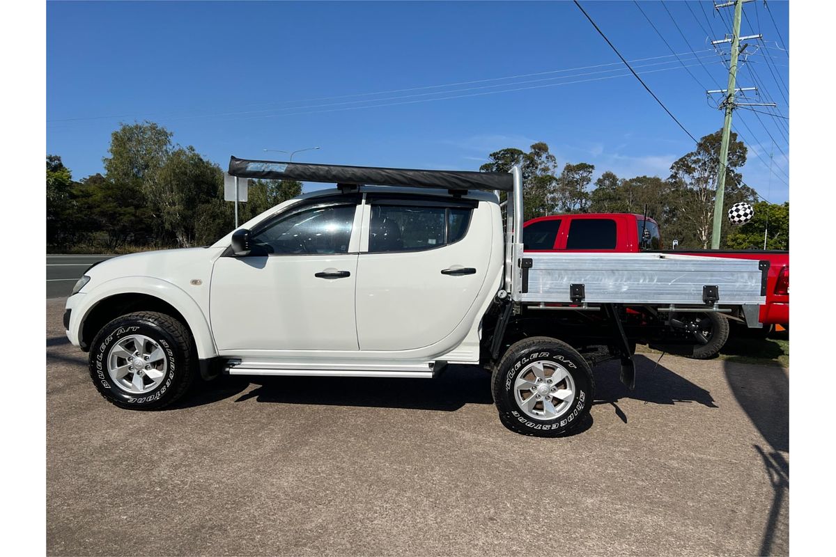 2013 Mitsubishi Triton GLX MN 4X4