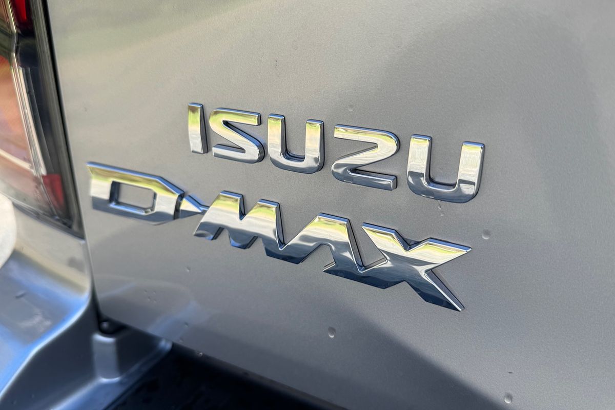 2025 Isuzu D-MAX X-TERRAIN 4X4