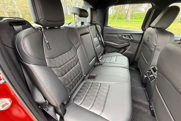 2025 Isuzu D-MAX X-TERRAIN 4X4