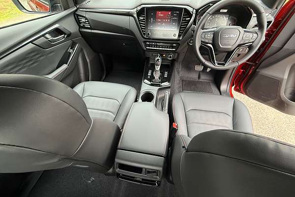 2025 Isuzu D-MAX X-TERRAIN 4X4
