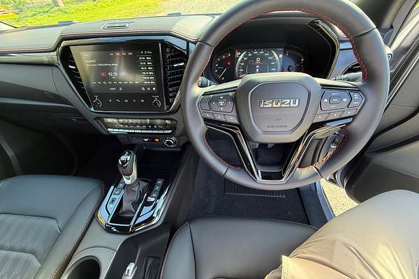 2025 Isuzu D-MAX X-TERRAIN 4X4