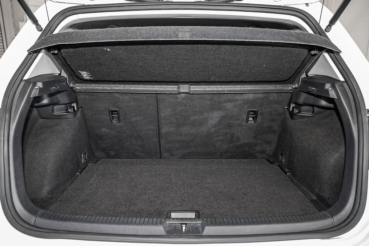 2016 Volkswagen Golf 92TSI Trendline 7