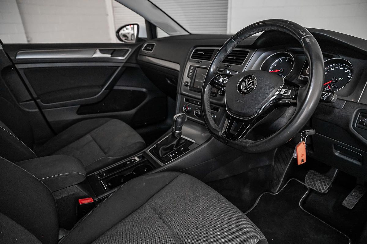 2016 Volkswagen Golf 92TSI Trendline 7