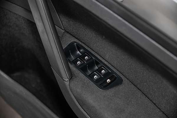 2016 Volkswagen Golf 92TSI Trendline 7