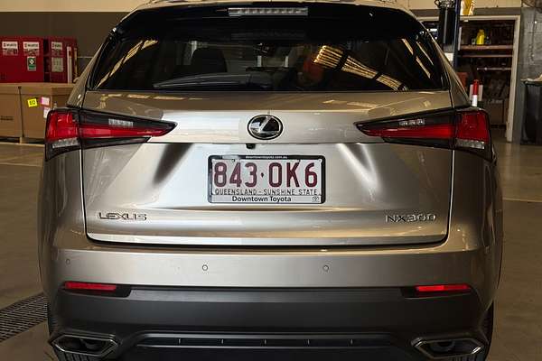 2019 Lexus NX NX300 LUXURY (FWD) AGZ10R