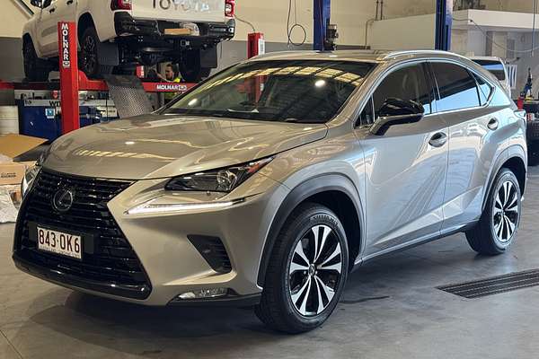 2019 Lexus NX NX300 LUXURY (FWD) AGZ10R