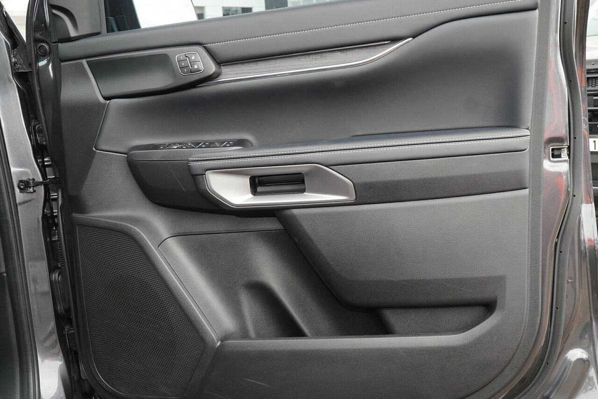 2025 Ford Everest Platinum 3.0L