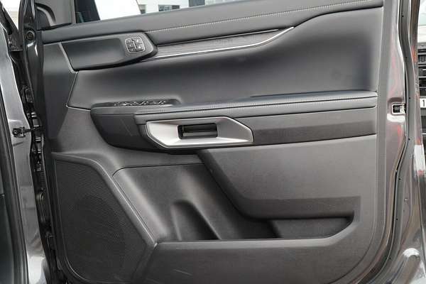 2025 Ford Everest Platinum 3.0L