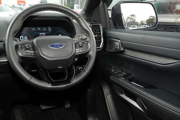 2025 Ford Everest Platinum 3.0L