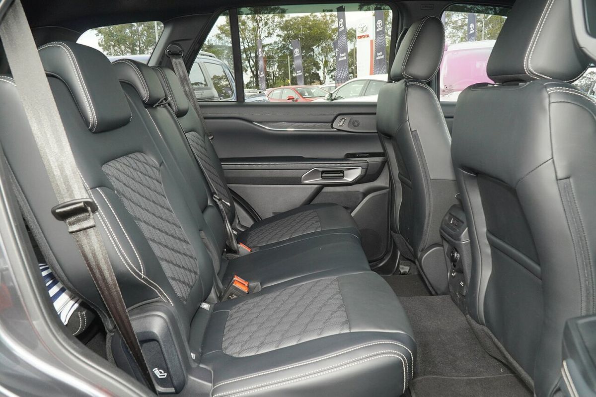 2025 Ford Everest Platinum 3.0L