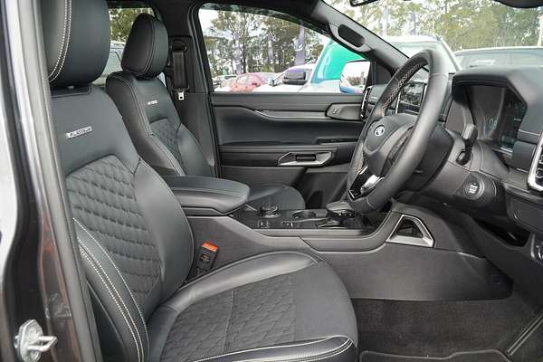 2025 Ford Everest Platinum 3.0L