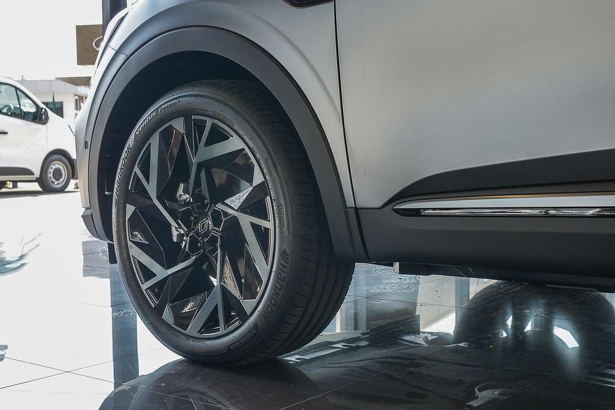 2025 Renault Arkana Esprit Alpine JL1