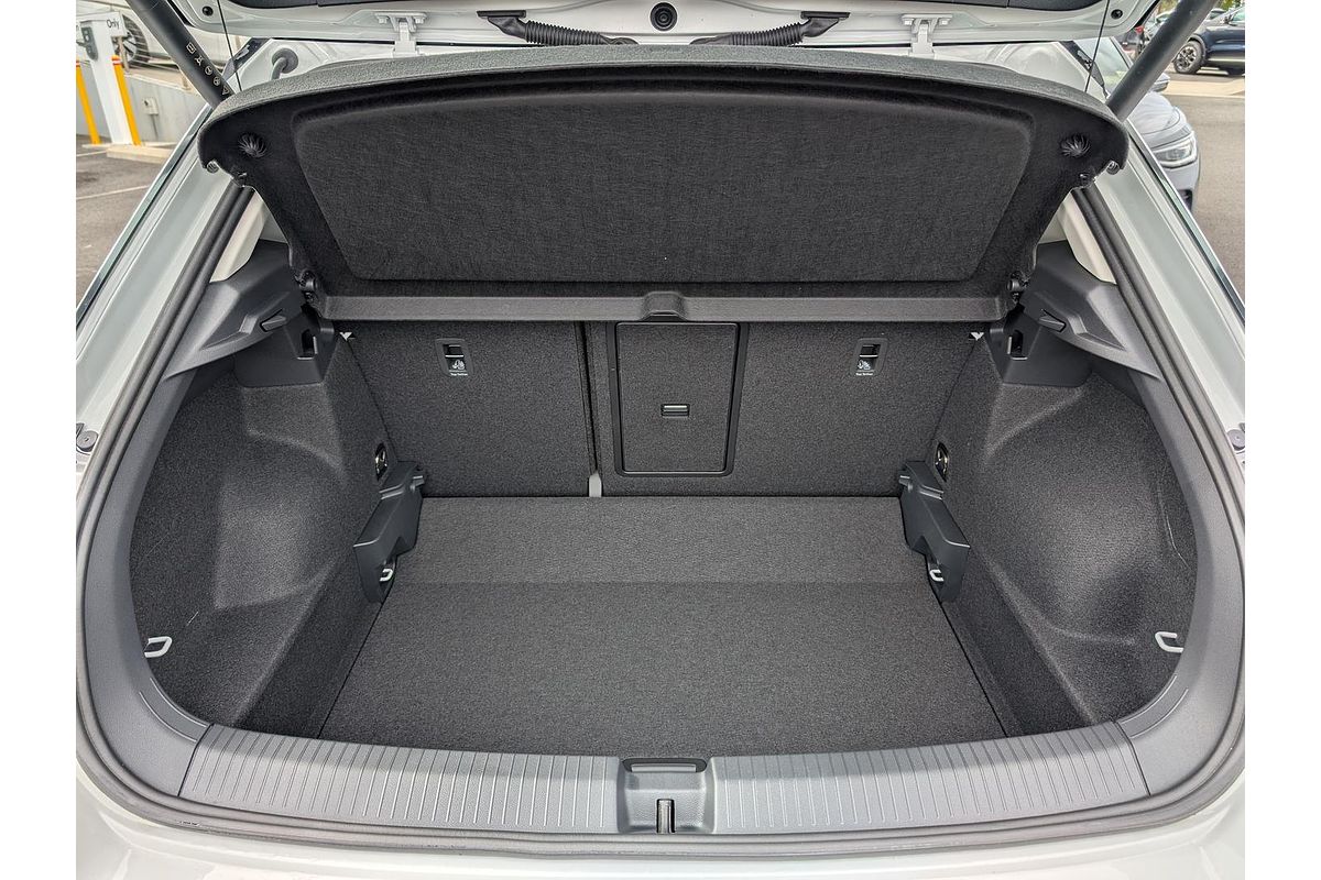 2025 Volkswagen T-Roc 110TSI Style D11