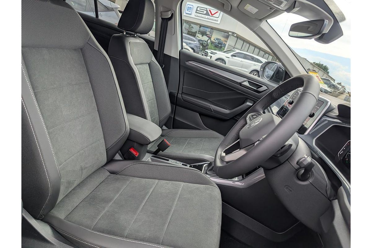 2025 Volkswagen T-Roc 110TSI Style D11