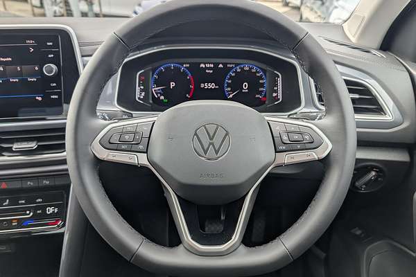 2025 Volkswagen T-Roc 110TSI Style D11