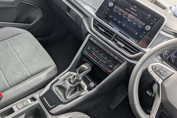 2025 Volkswagen T-Roc 110TSI Style D11