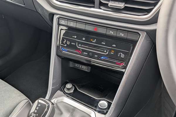 2025 Volkswagen T-Roc 110TSI Style D11