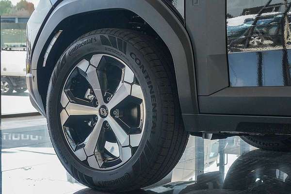 2025 Renault Duster Techno X1311