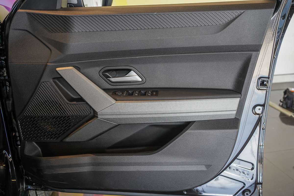 2025 Renault Duster Techno X1311