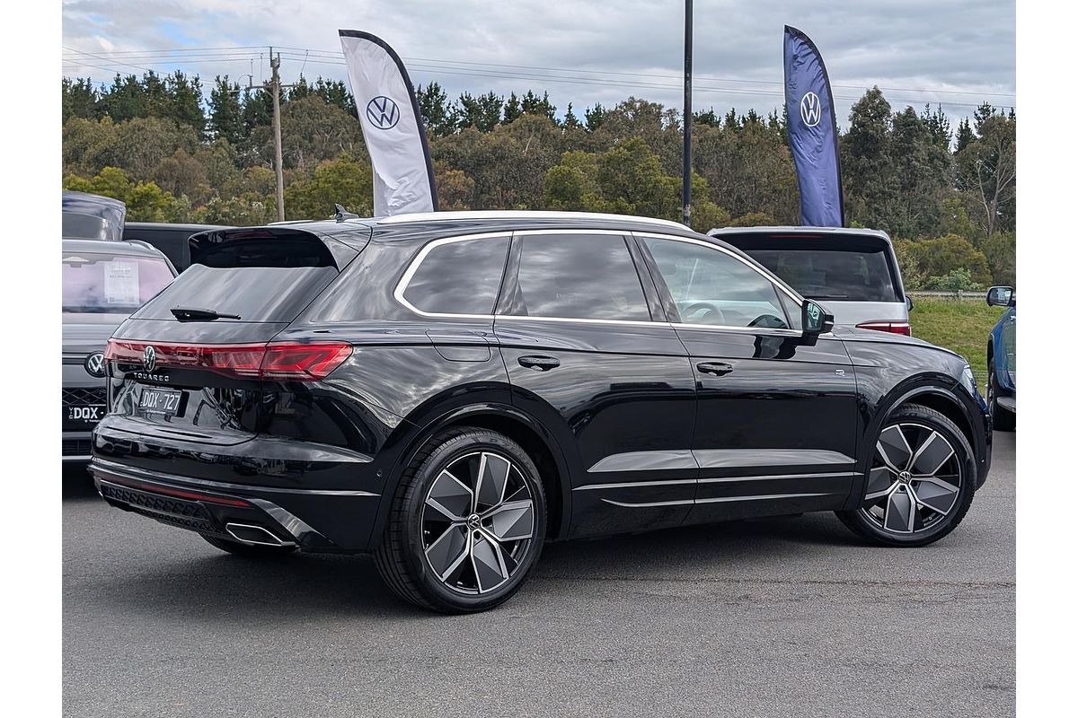 2025 Volkswagen Touareg 210TDI R-Line RC