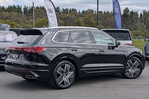 2025 Volkswagen Touareg 210TDI R-Line RC