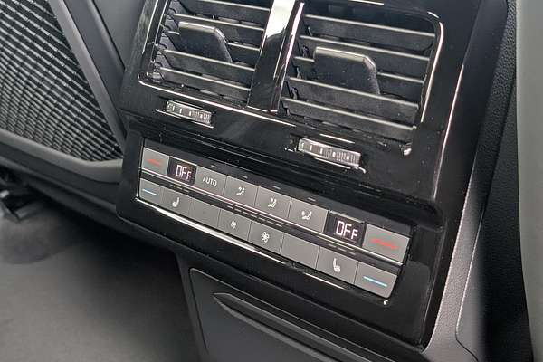 2025 Volkswagen Touareg 210TDI R-Line RC