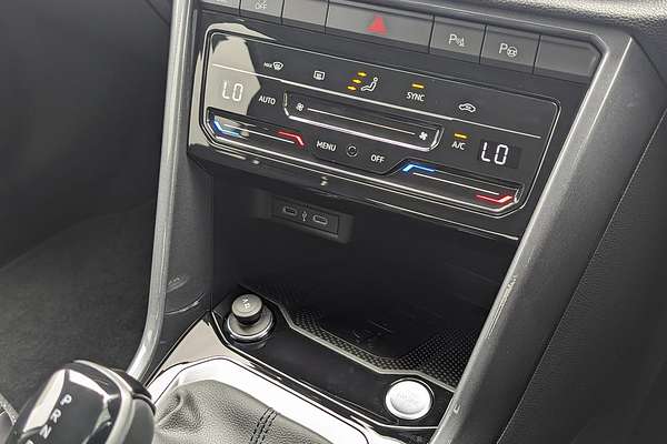 2025 Volkswagen T-Roc 110TSI Style D11