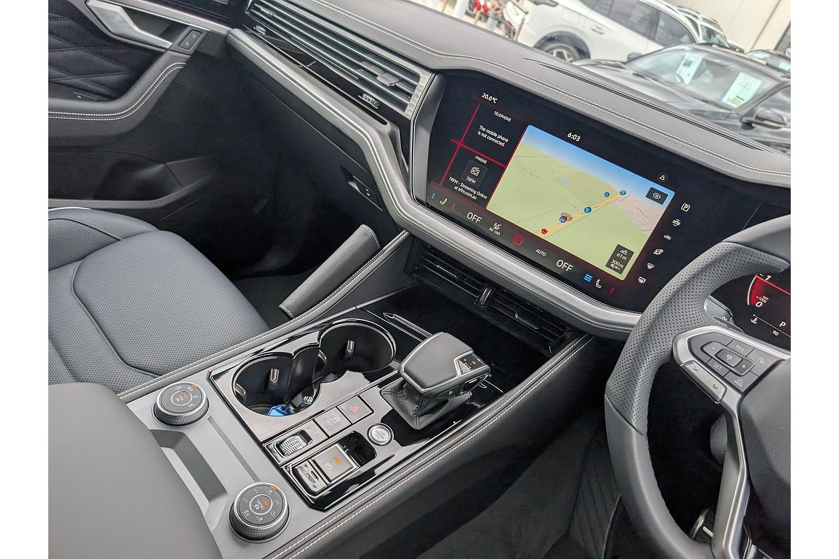 2025 Volkswagen Touareg 210TDI R-Line RC