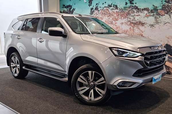 2024 Isuzu MU-X LS-T