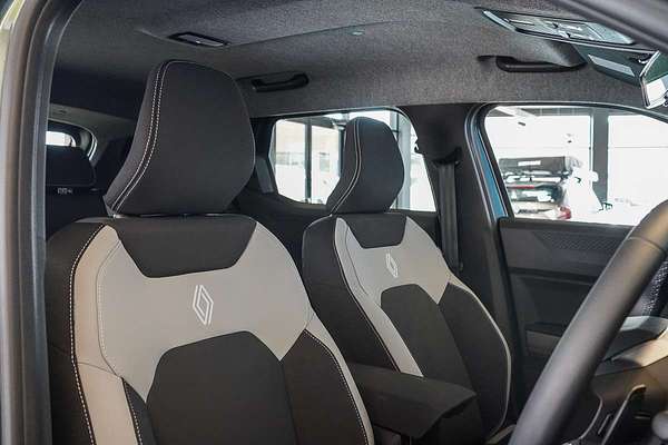 2025 Renault Duster Techno X1311