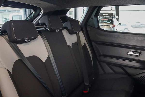 2025 Renault Duster Techno X1311