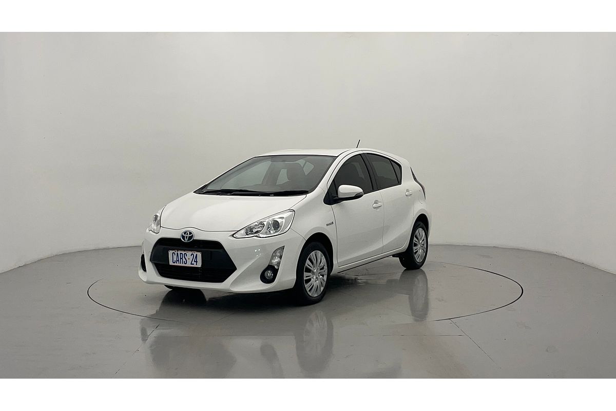 2017 Toyota Prius C NHP10R