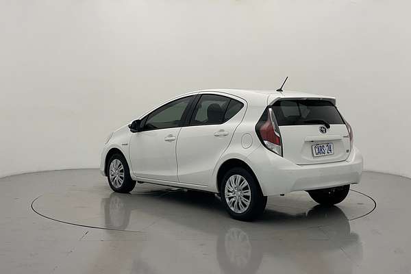 2017 Toyota Prius C NHP10R
