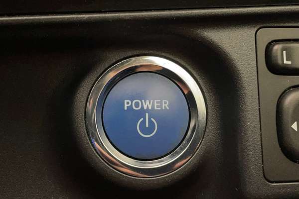 2017 Toyota Prius C NHP10R