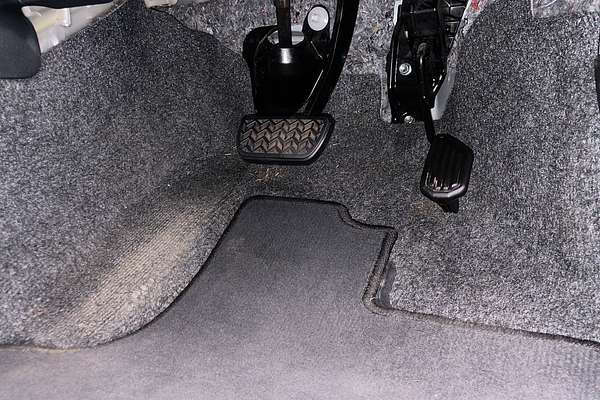 2017 Toyota Prius C NHP10R
