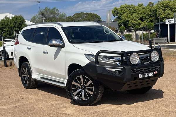 2016 Mitsubishi Pajero Sport GLS QE