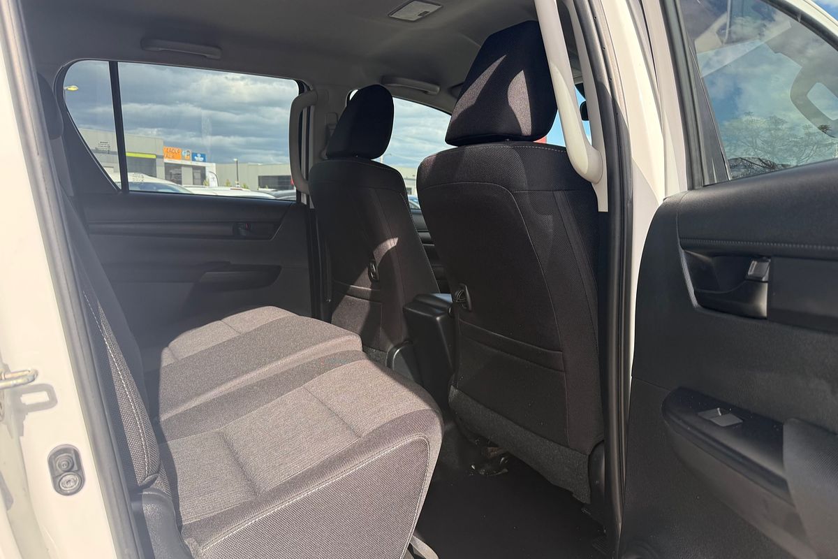2019 Toyota Hilux SR GUN126R 4X4