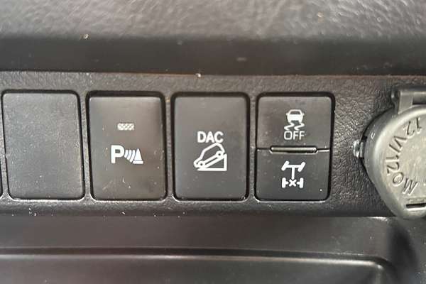 2019 Toyota Hilux SR GUN126R 4X4