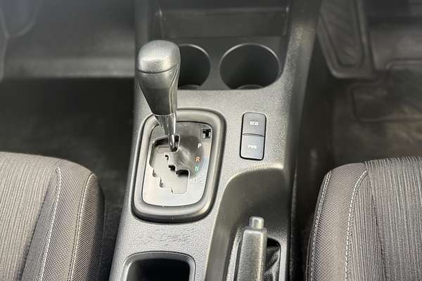 2019 Toyota Hilux SR GUN126R 4X4