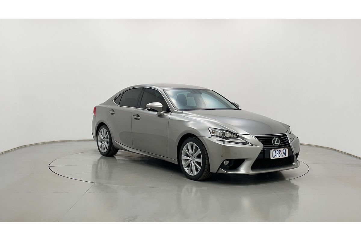 2016 Lexus IS IS200t Luxury ASE30R