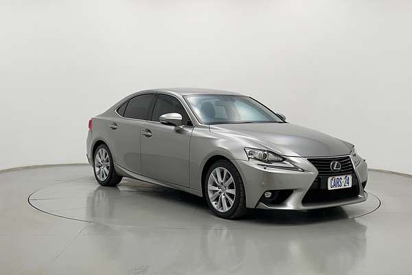 2016 Lexus IS IS200t Luxury ASE30R