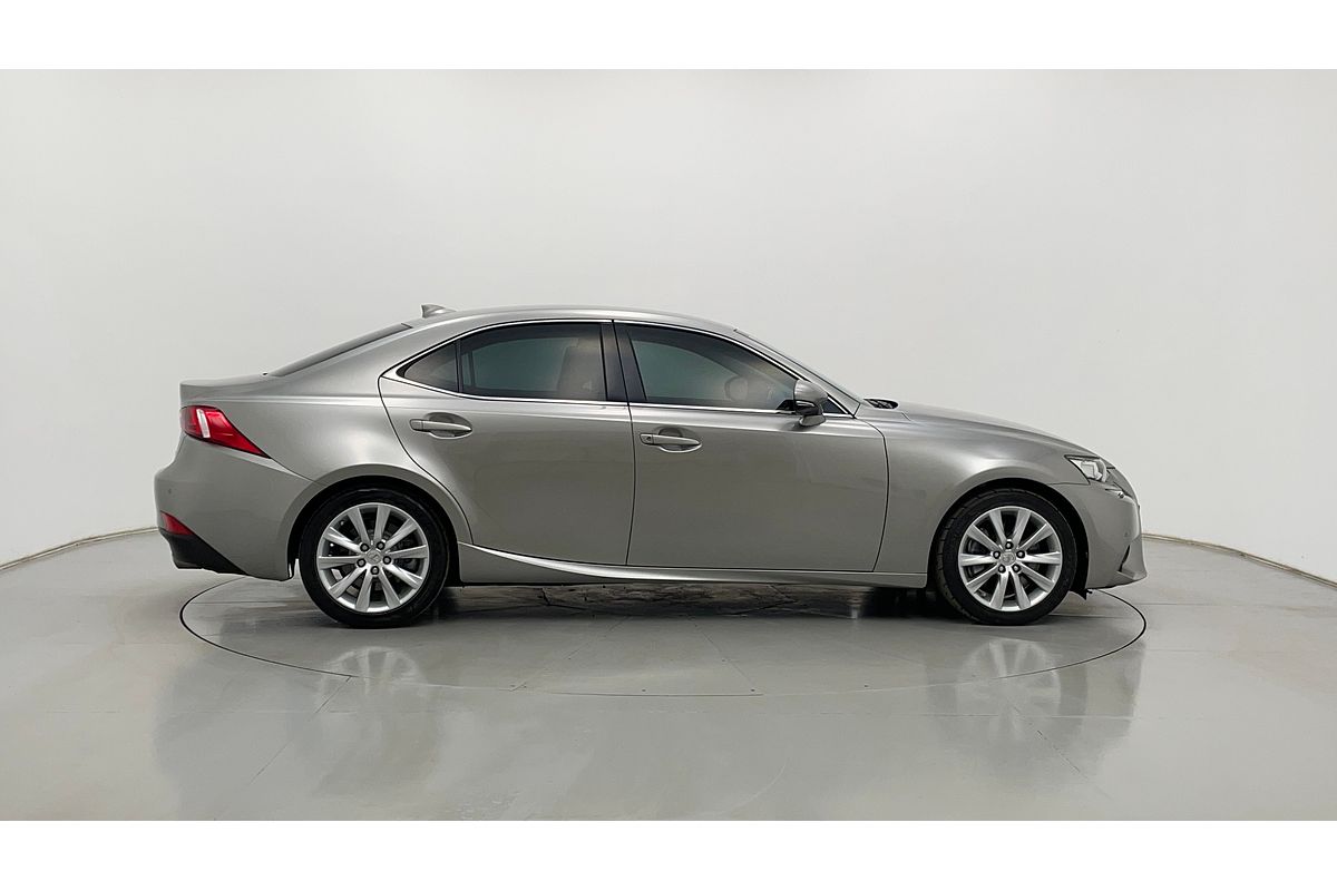 2016 Lexus IS IS200t Luxury ASE30R