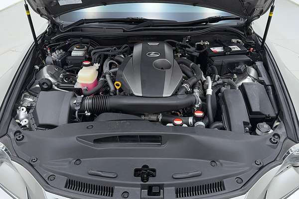 2016 Lexus IS IS200t Luxury ASE30R