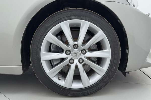 2016 Lexus IS IS200t Luxury ASE30R