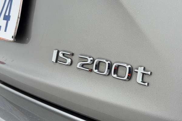 2016 Lexus IS IS200t Luxury ASE30R