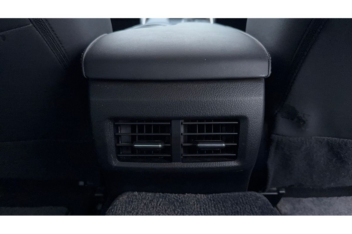 2016 Lexus IS IS200t Luxury ASE30R