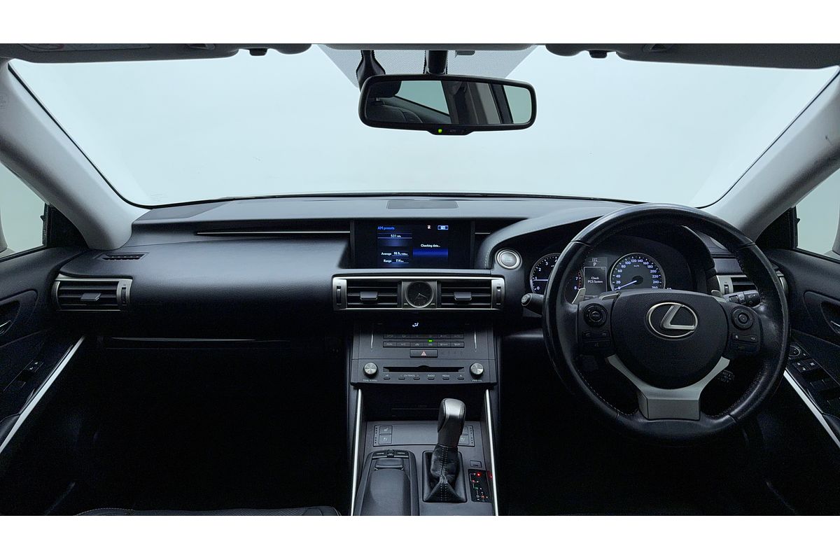 2016 Lexus IS IS200t Luxury ASE30R